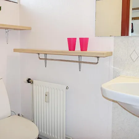 Nice In With Kitchen Lejlighed Gudhjem